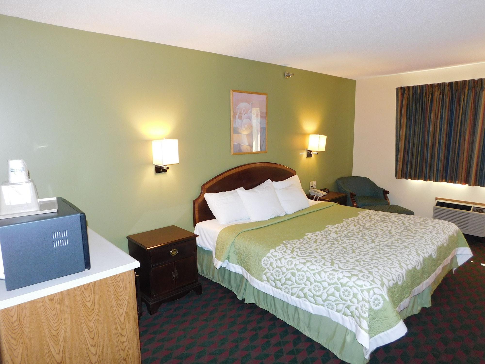 Days Inn By Wyndham Lexington Ne Esterno foto