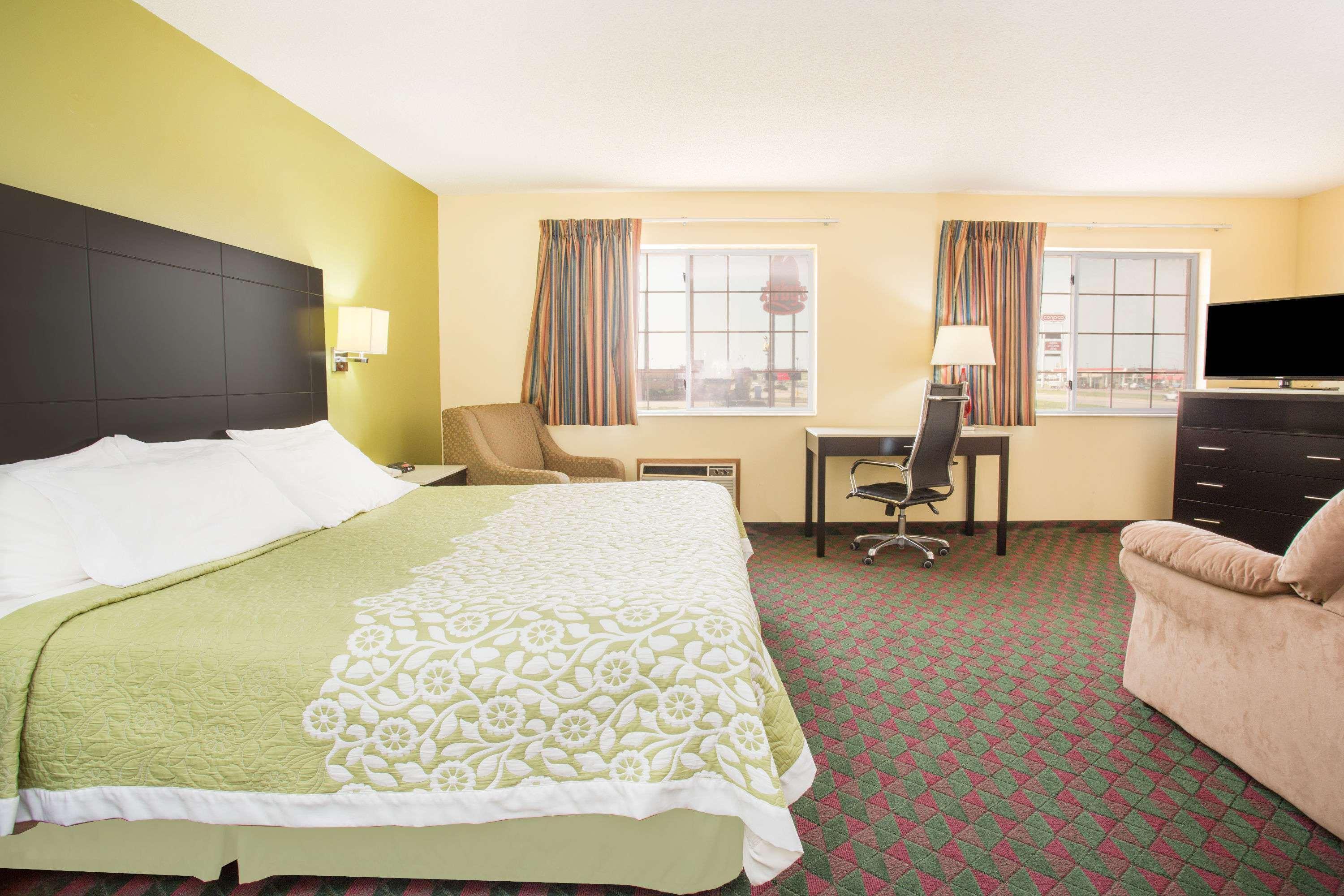 Days Inn By Wyndham Lexington Ne Esterno foto