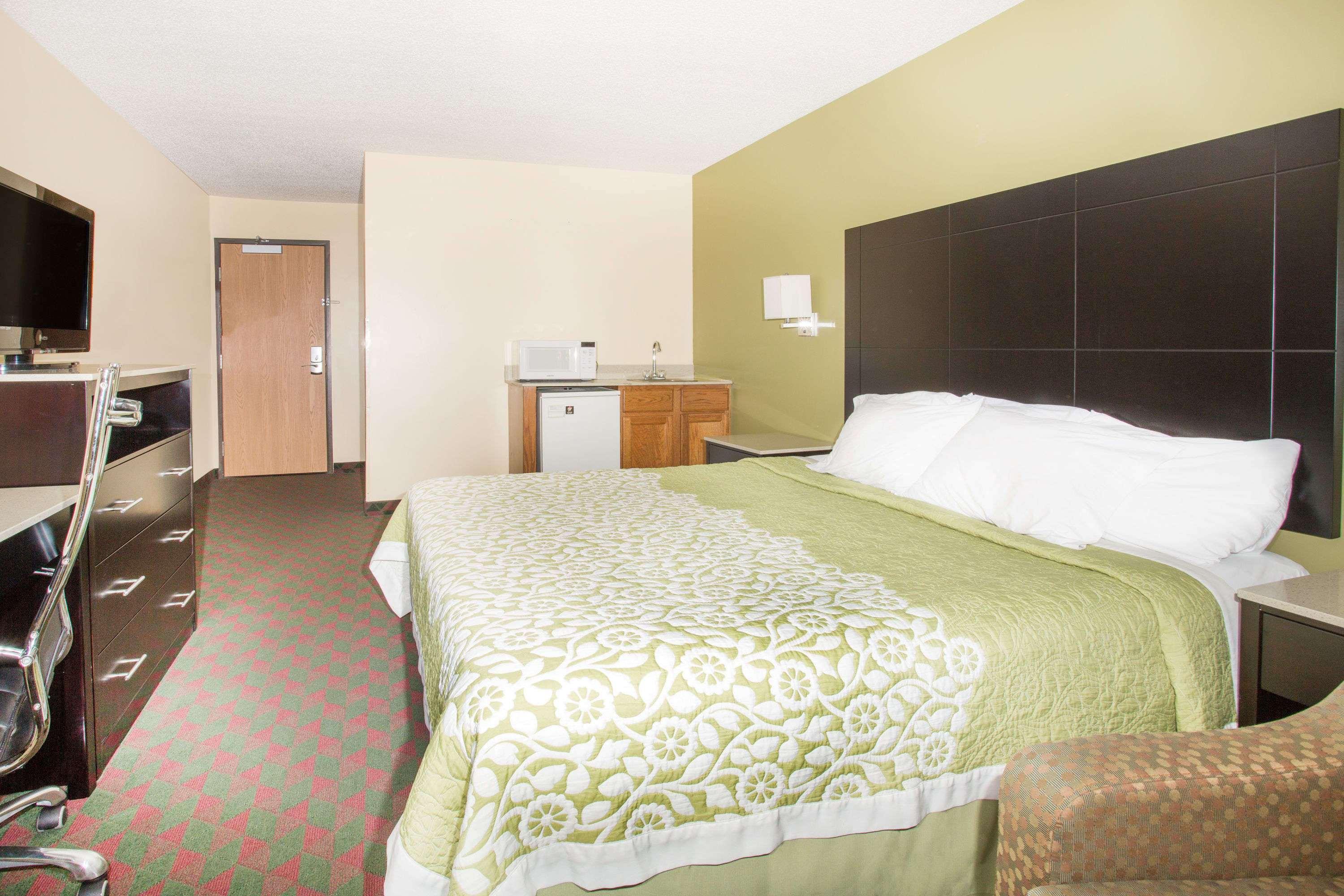 Days Inn By Wyndham Lexington Ne Esterno foto