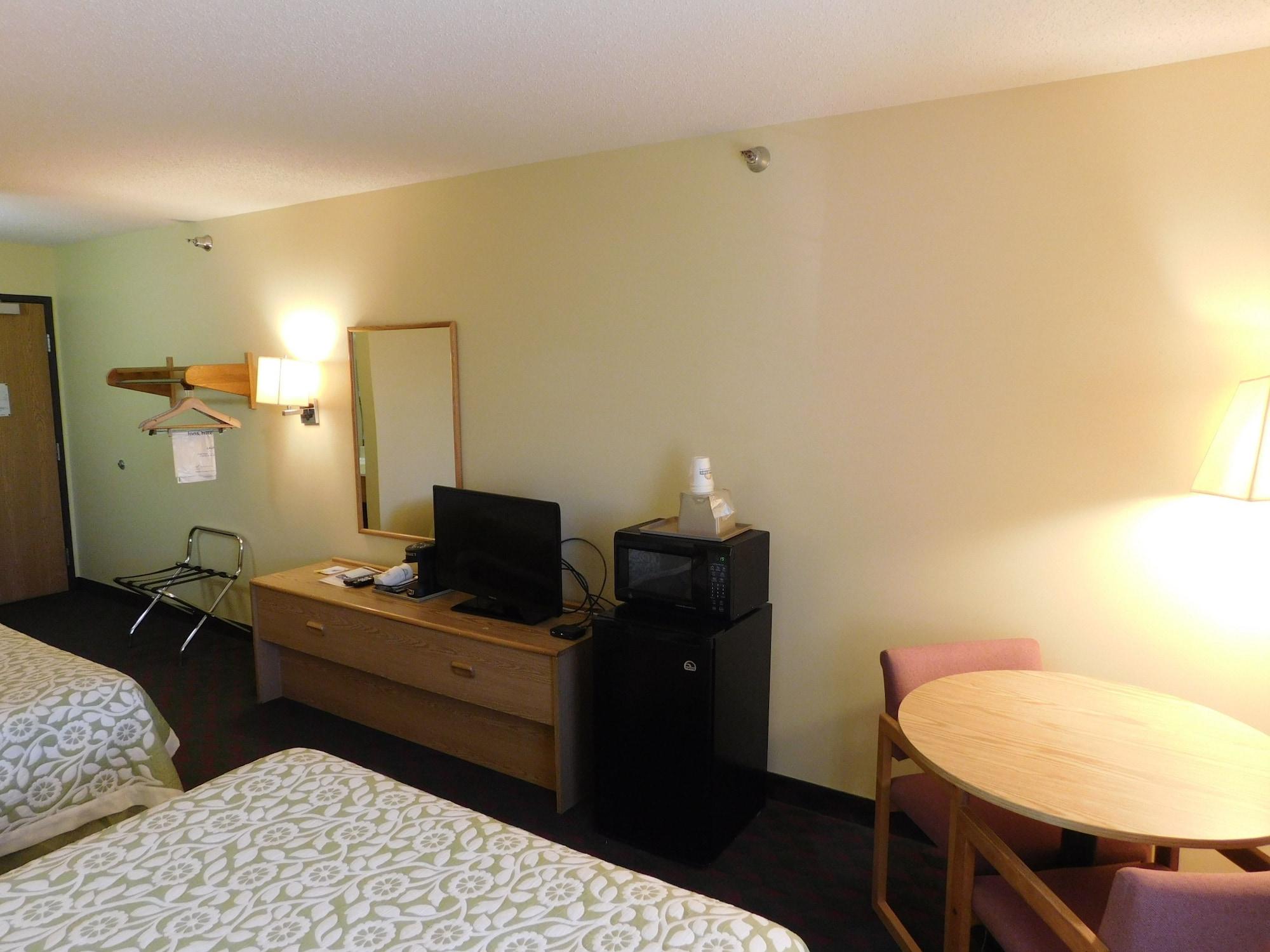 Days Inn By Wyndham Lexington Ne Esterno foto