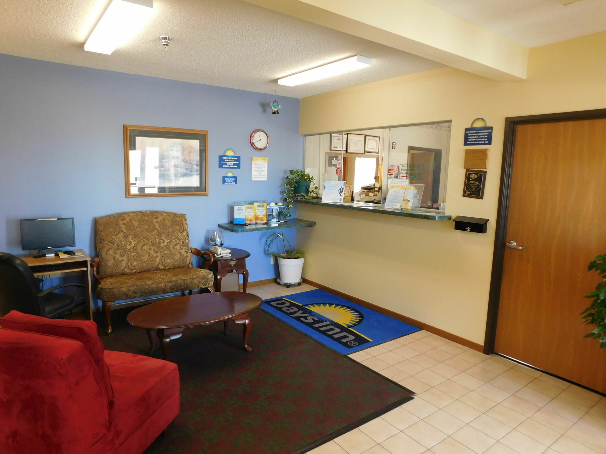 Days Inn By Wyndham Lexington Ne Esterno foto
