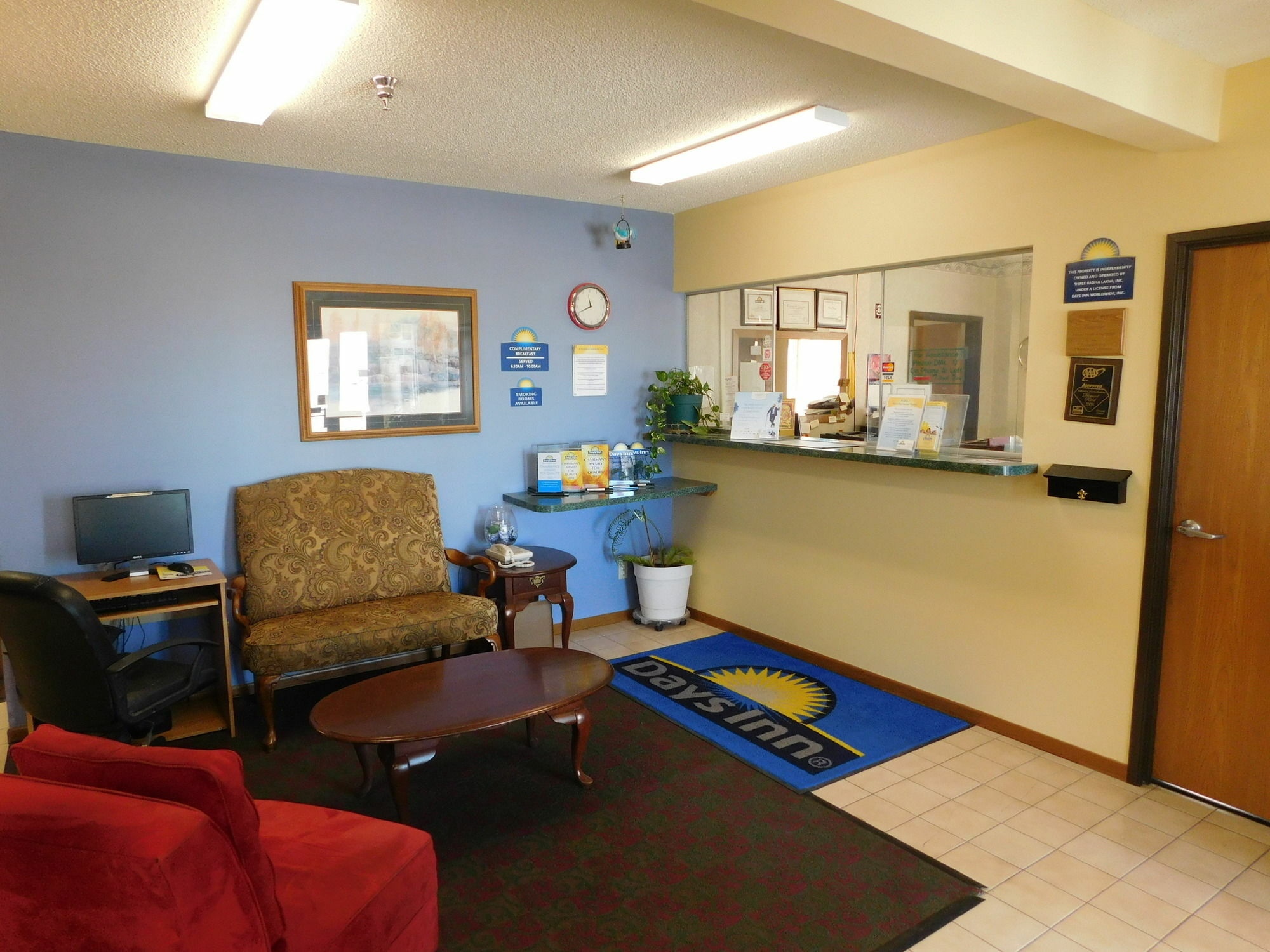 Days Inn By Wyndham Lexington Ne Esterno foto
